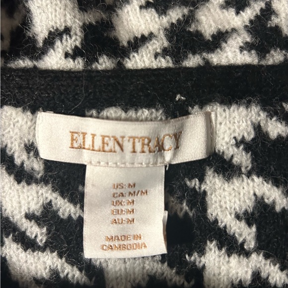 Houndstooth Sweater Jacket - Picture 4 of 4